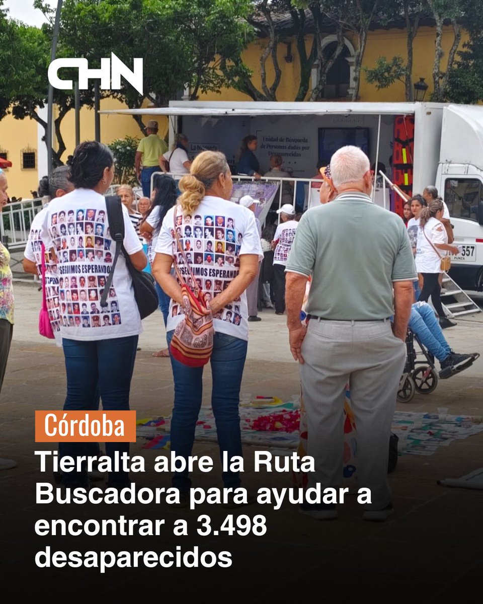 CHICANOTICIAS1's tweet photo. #Córdoba | Miles de familias cordobesas que siguen esperando noticias de sus seres queridos tendrán una nueva oportunidad para impulsar su búsqueda. La Ruta Buscadora de la Unidad de Búsqueda de Personas dadas por Desaparecidas (UBPD) llegará por primera vez al Caribe colombiano y comenzará su recorrido en Tierralta, uno de los municipios más afectados por el conflicto armado.

La jornada se realizará los días 27 y 28 de julio en el Parque Central de Tierralta, entre las 9:00 de la mañana y las 4:00 de la tarde. Allí, las familias podrán recibir orientación personalizada, presentar solicitudes de búsqueda y aportar muestras genéticas que ayuden a identificar personas desaparecidas.

Actualmente, en Córdoba hay 3.498 personas que continúan siendo buscadas por sus familiares, de las cuales cerca de mil casos corresponden a Tierralta, una de las poblaciones que más sufrió los efectos de la violencia durante el conflicto armado.

Después de su paso por Tierralta, la Unidad Móvil recorrerá durante 15 días los municipios de Valencia, Ayapel, Montelíbano, Planeta Rica, Montería, San Bernardo del Viento, Lorica y Sahagún. Posteriormente, la estrategia continuará por los departamentos de Sucre, Bolívar, Atlántico, La Guajira y Magdalena, con el propósito de acercar la búsqueda humanitaria a más familias que aún esperan respuestas sobre el paradero de sus seres queridos.

#chicanoticias #chn26ubpd #chn26rutabuscadora #chn26tierralta
@UBPDcolombia