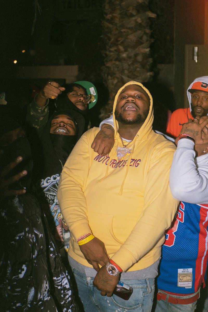 alexviisuals's tweet photo. Fam 1st. ⛷️ 

San Jose, CA | @NefThePharaoh x KILFMB https://t.co/xKPwFFmvJk