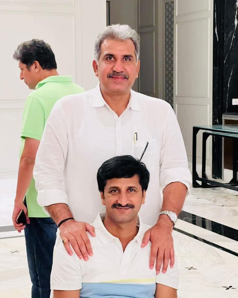 sandeepinc_'s tweet photo. कोटपुतली-बहरोड़ जिला कांग्रेस कमेटी के अध्यक्ष विराटनगर के पूर्व विधायक छोटे भाई इंद्राज सिंह गुर्जर जी को जन्मदिन की हार्दिक बधाई ओर शुभकामनाएँ…💐

ईश्वर से आपके उत्तम स्वास्थ्य एवं दीर्घायु जीवन की कामना करता हूँ 

@IndrajGurjarinc @INCRajasthan https://t.co/nzvO7M4X8p