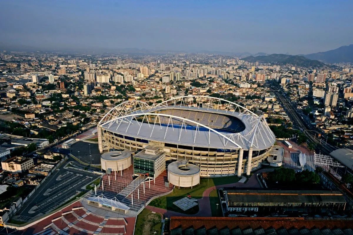 bruna tweet media