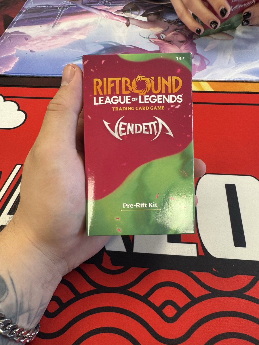 AJ__TCG's tweet photo. PRE RIFT 1 https://t.co/lBjBVIMTV1