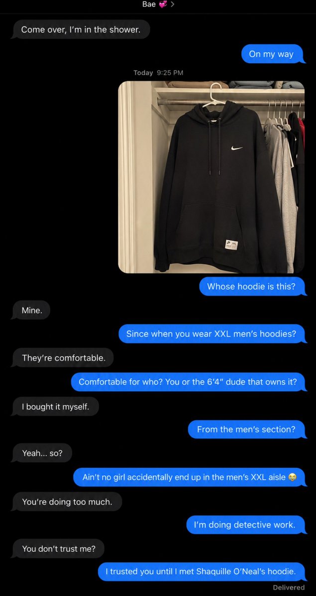 acepage47's tweet photo. Bro... am I tripping or is this suspicious? 😭 https://t.co/pXM7psPPiF