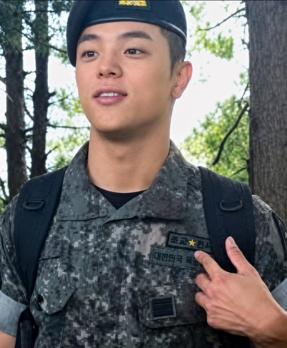 DreamingBearCub's tweet photo. 🫳🫳 Hope you ate well today https://t.co/FvV7hdIrDo