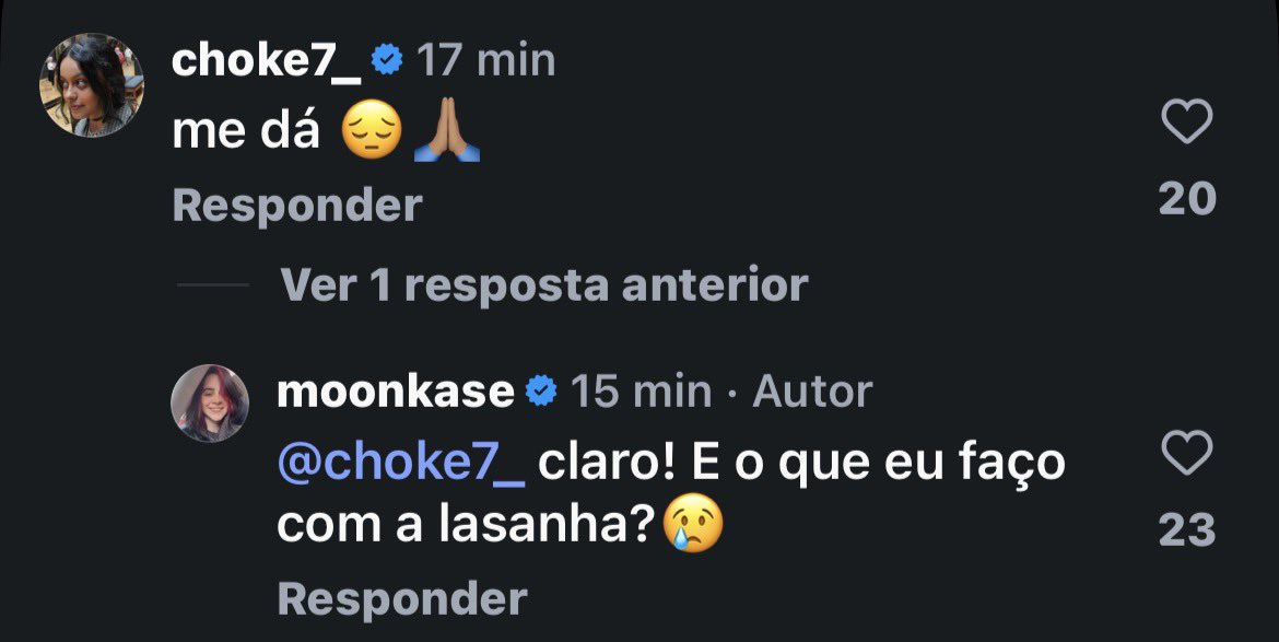 migueozito's tweet photo. alguém precisa parar elas https://t.co/tT067Gjkst