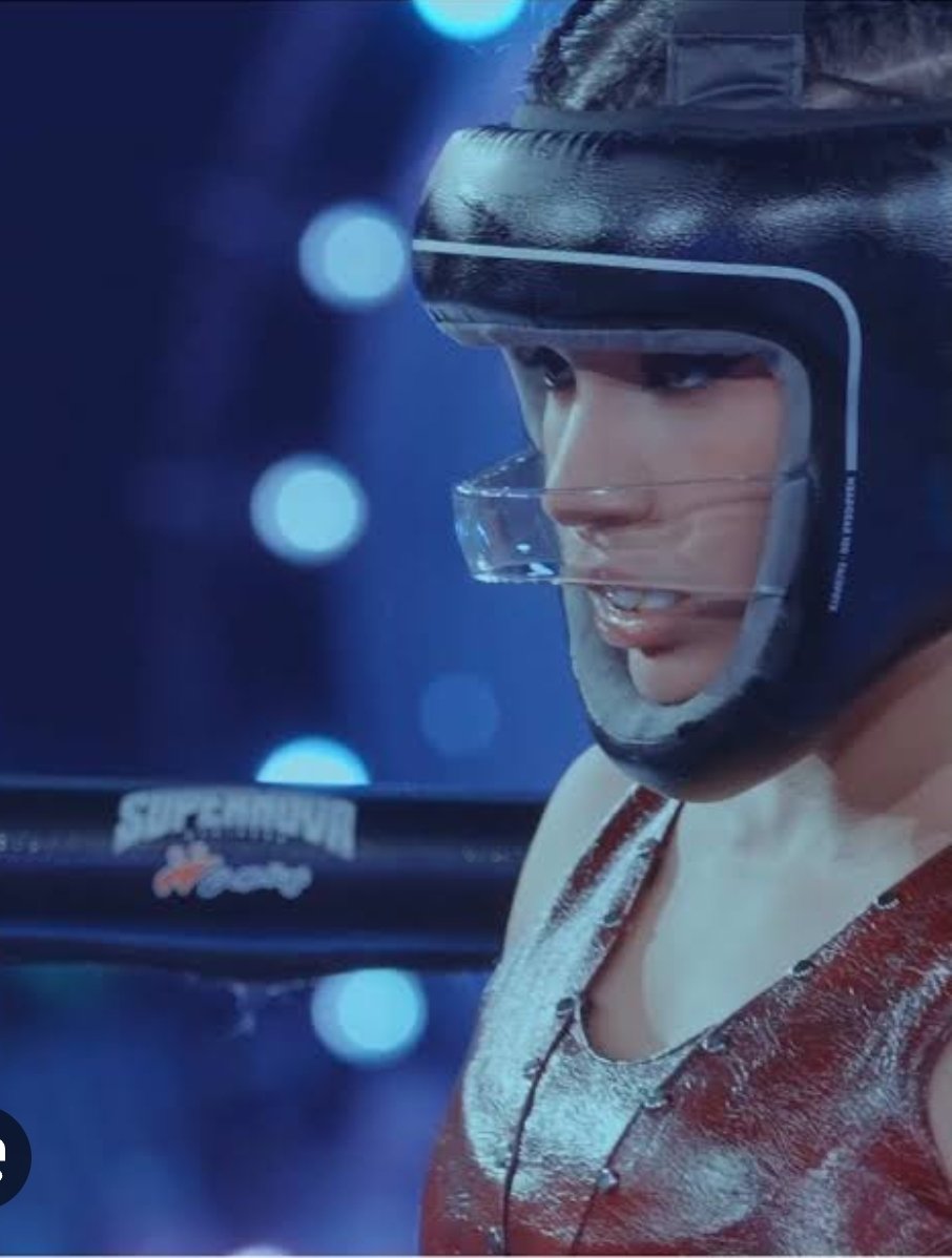 banuggets's tweet photo. @TndenciaStream Pero el casco de supernova era asi https://t.co/mlzPw6SVPN