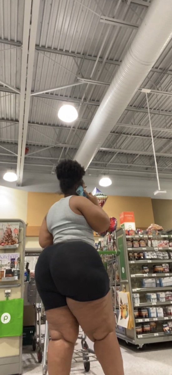 nuttinbuttaa's tweet photo. big black booty bbw #bigbooty #bbw https://t.co/Xb3dNwjbGp