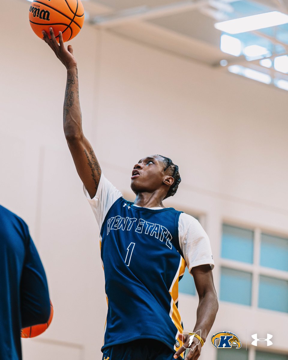 KentStMBB's tweet photo. Another week down, another week better💪

#Team111 | #GoFlashes⚡️ https://t.co/xLg4fadTdd