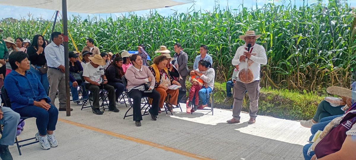 LasVoces_Edomex's tweet photo. 🔴 #EnVivo | desde San Felipe del Progreso con alcalde: Jaime Torres Marín

#SanFelipeDelProgreso

Video: 👉🏼 https://t.co/9hIW4IxF7C https://t.co/qg9uhhTIlo