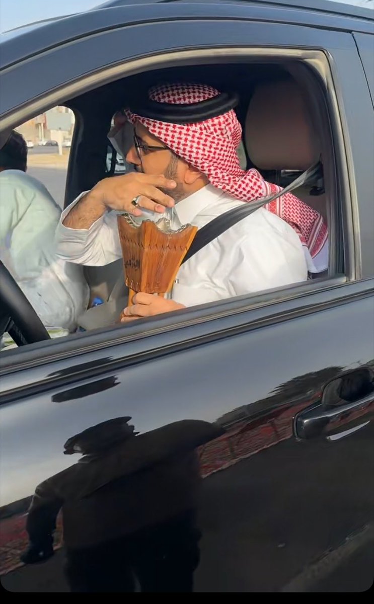 remsa75's tweet photo. عشوائيات🤍 #دخيل_الله_الحارثي https://t.co/Z8ClrXEaim