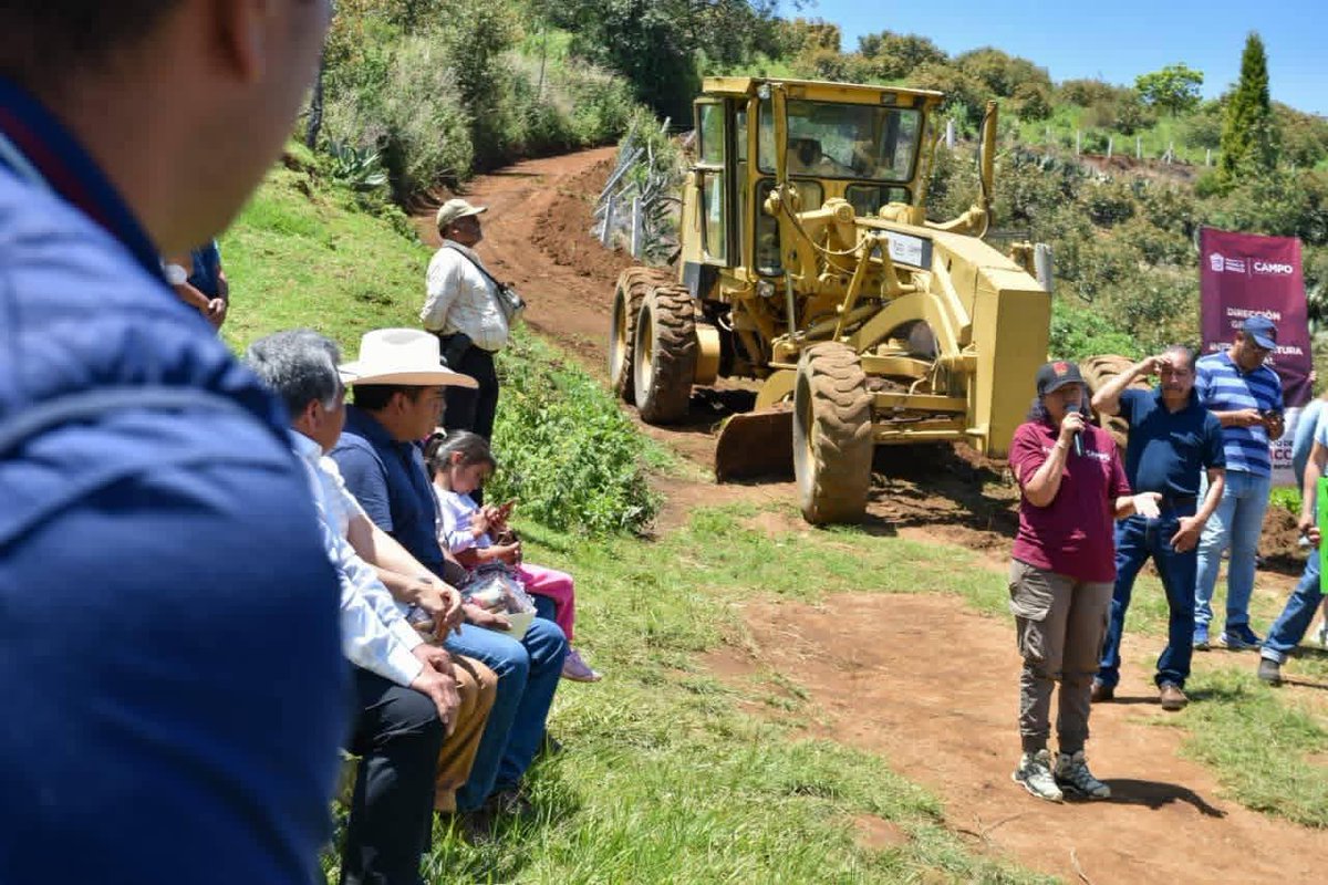 zonacritica17's tweet photo. Mejora Gobierno del EdoMéx Infraestructura Rural en la Región Tenancingo con Rehabilitación de Caminos y Desazolve de Cuerpos de Agua https://t.co/tCyUlryfal https://t.co/0uxEYMUHvH