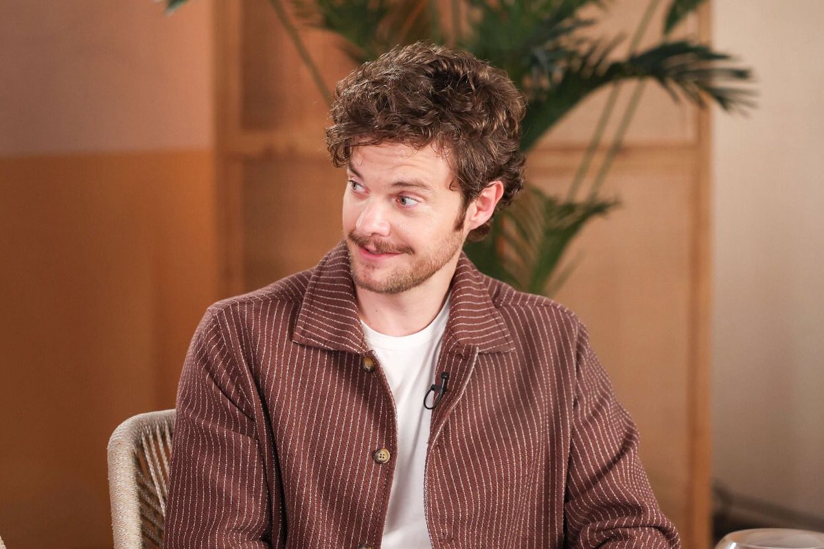 Bestofquaid's tweet photo. Jack Quaid photographed at the Variety Studio at SDCC https://t.co/CaKQohQbBb