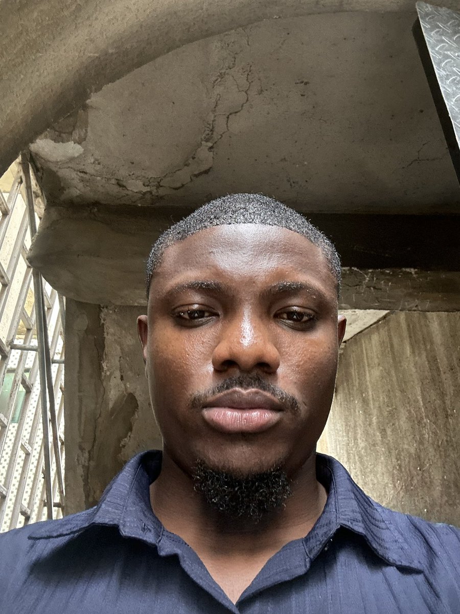 _FarouqOlami's tweet photo. lowcut szn https://t.co/L3gwfuBb6P