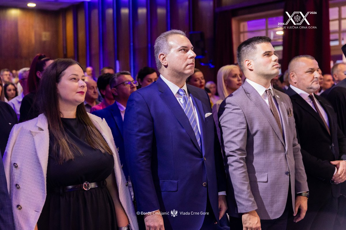 fivanovicpg's tweet photo. Била ми је част да се, у име предсједника Владе 🇲🇪, обратим на прослави 230. годишњице Мартинићке битке и истакнем свевремени значај завјета наших славних предака, који се данас чува слогом, одговорношћу према историји и борбом за опште добро. https://t.co/WQmHmYCqTA