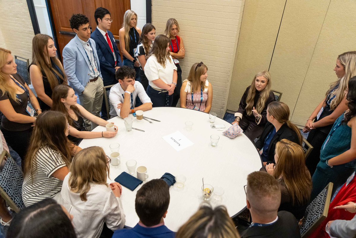 LillianGustaf's tweet photo. What a special morning with the @tpusastudents at CLS 💗

Thank you, @MrsErikaKirk, for taking the time to have such a thoughtful, honest, and meaningful conversation with these incredible student leaders 

For Charlie🕊️ @TPUSA https://t.co/TeYyiC7Pq8