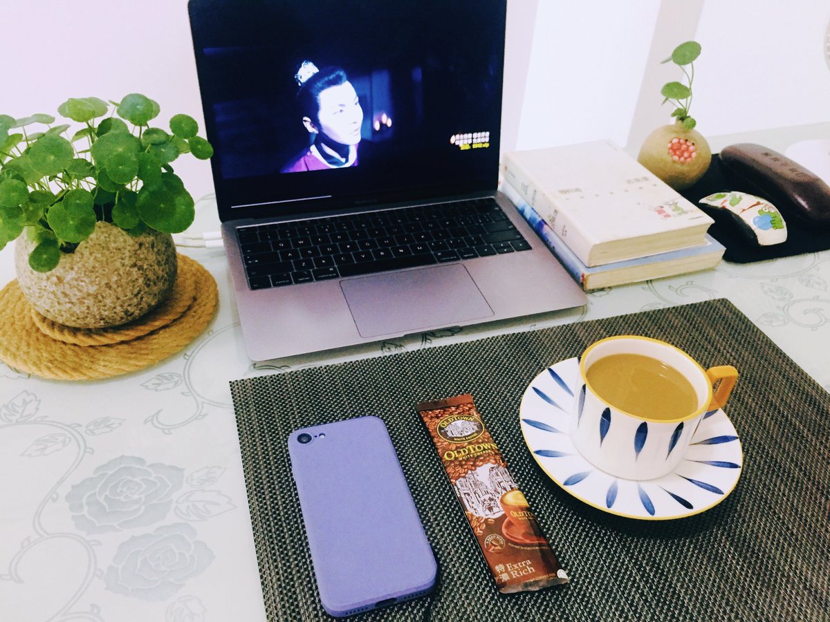 CamilleJas8996's tweet photo. From struggling to find my morning coffee before work to brewing a perfect cup in 5 mins with my new French press—small swap, big daily win!， https://t.co/CgDBHwRE8B