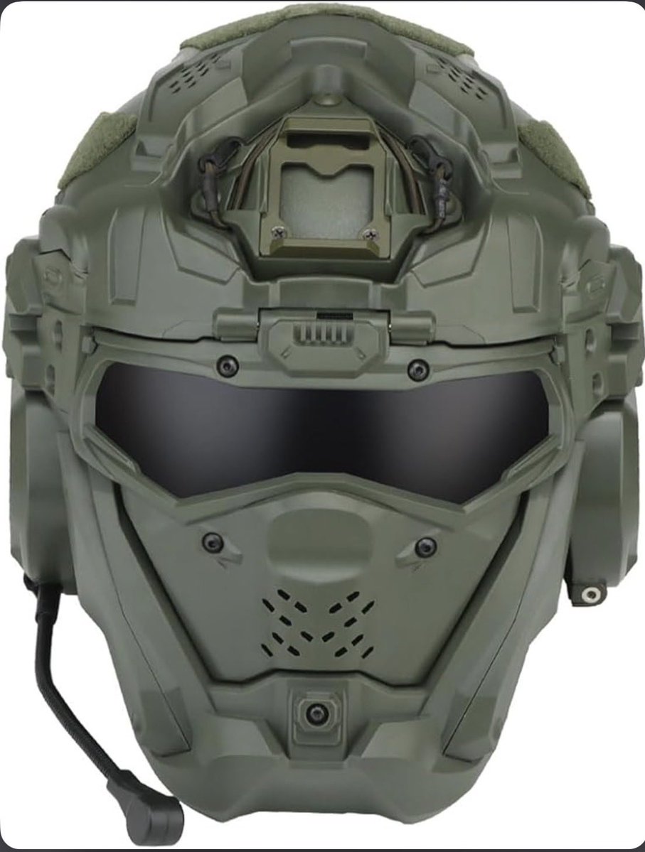 darkeiddd's tweet photo. El casco de Rivers//el de Roro https://t.co/G8aMXPbKWr