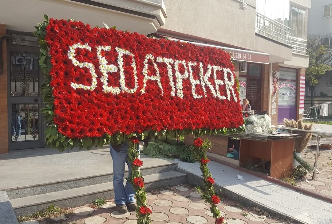 Muhamme75053306's tweet photo. Aradan geçen bunca zamana rağmen otel sahibi Abdullah kiraz bey sizin adiniza ben vereceğim dedi ödememi alamadim mağdurum yardımcı olursanız çok mutlu edersiniz
@sedat_peker https://t.co/IjZWmHYv6J
