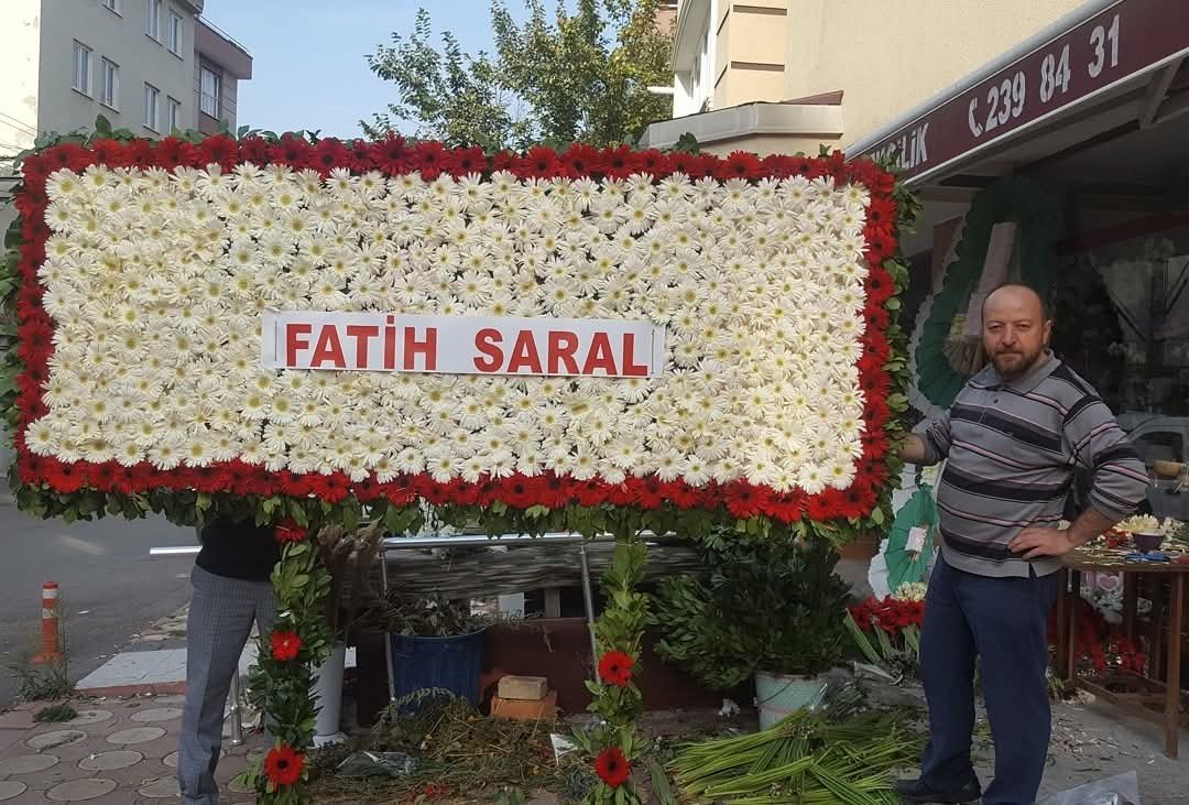 Muhamme75053306's tweet photo. Aradan geçen bunca zamana rağmen otel sahibi Abdullah kiraz bey sizin adiniza ben vereceğim dedi ödememi alamadim mağdurum yardımcı olursanız çok mutlu edersiniz
@sedat_peker https://t.co/IjZWmHYv6J