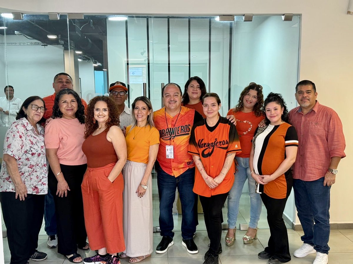 COESPRISSON's tweet photo. 🧡 Hoy vestimos de naranja para reafirmar nuestro compromiso con la igualdad, el respeto y la prevención de la violencia contra mujeres y niñas. Juntas y juntos construimos entornos más seguros. #DíaNaranja #COESPRISSON #Sonora https://t.co/dYFcycDZhu