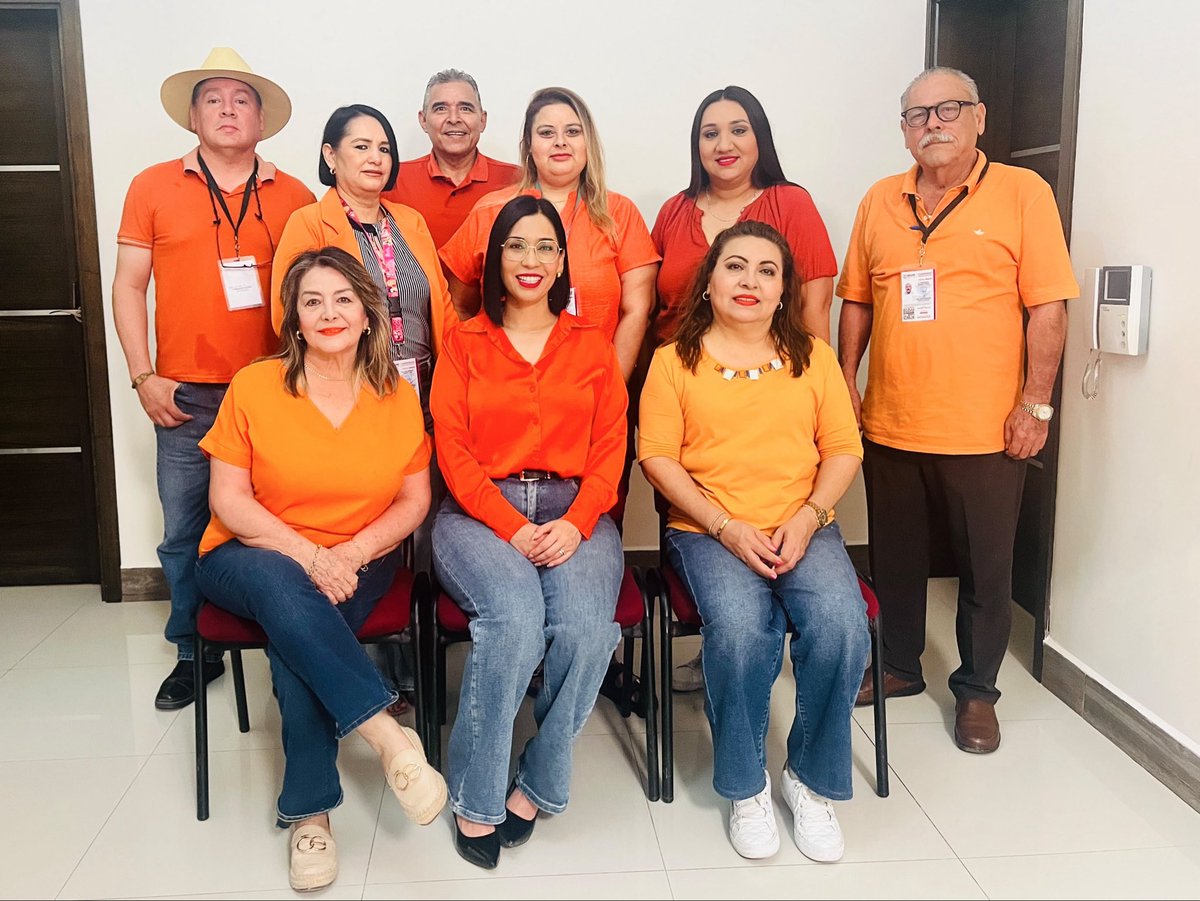 COESPRISSON's tweet photo. 🧡 Hoy vestimos de naranja para reafirmar nuestro compromiso con la igualdad, el respeto y la prevención de la violencia contra mujeres y niñas. Juntas y juntos construimos entornos más seguros. #DíaNaranja #COESPRISSON #Sonora https://t.co/dYFcycDZhu