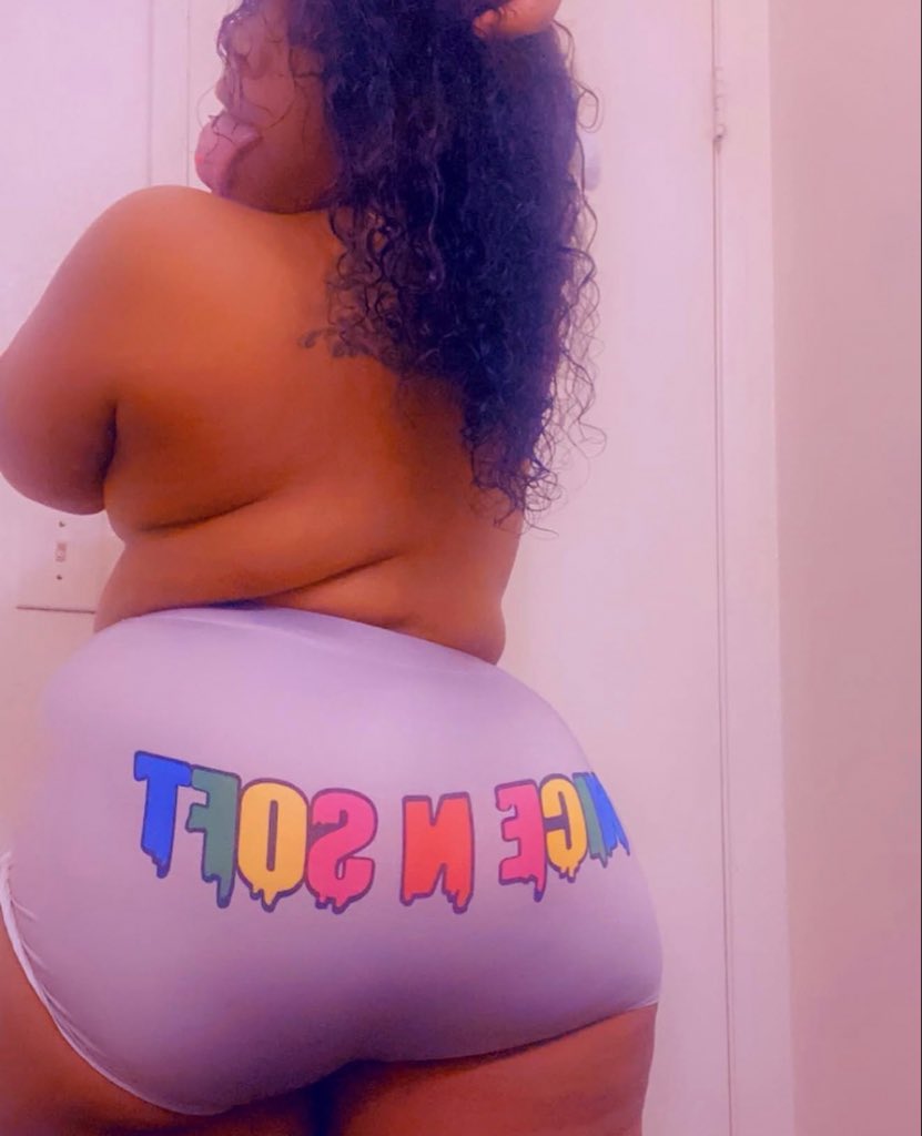 thethickonee's tweet photo. Draggin that wagon 😌🤪 https://t.co/LgeQLKNGCd