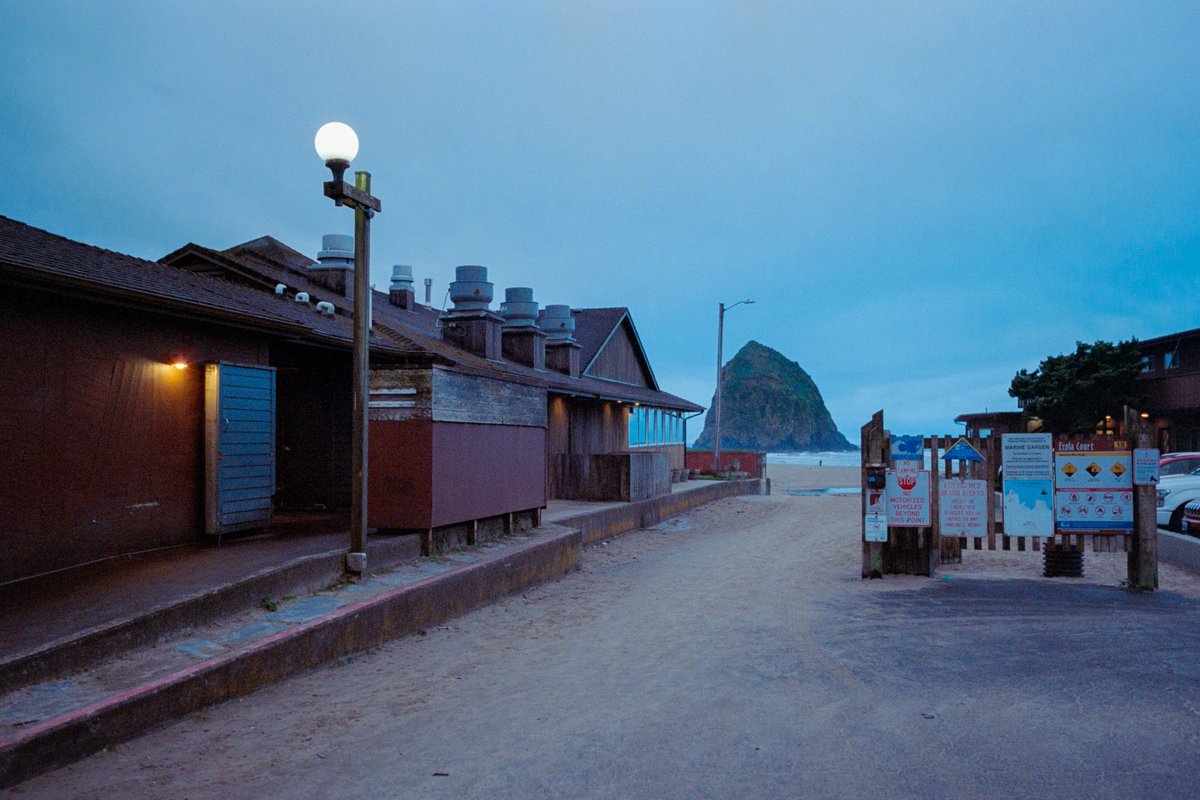 flower6260's tweet photo. Cannon Beach, Oregon https://t.co/ZFqfQQEVEK