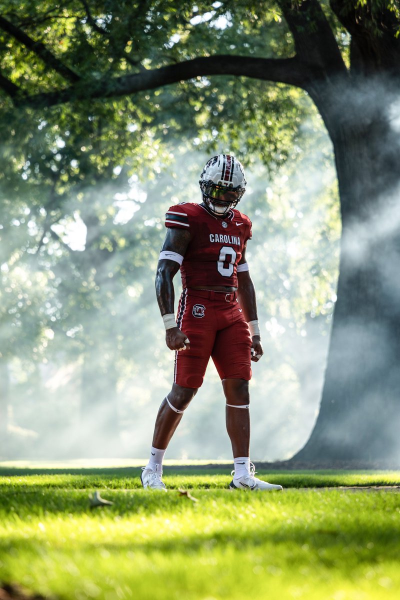 GamecockFB's tweet photo. Big. Game. Garnet. https://t.co/UBKHlkuUaq