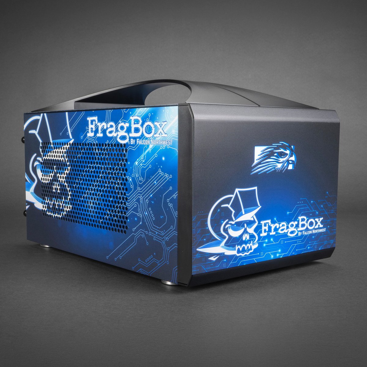 FalconNW's tweet photo. Friday's FragBox Foto: This client had their new FragBox printed in a tribute to the original early 2000's FragBox 'box-in-the-skull' logo. They even gave it an etched-glass look like the original FragBox's cold-cathode lit acrylic front. Old-school that warms our hearts! 💙💀 https://t.co/iqqlO5oobA