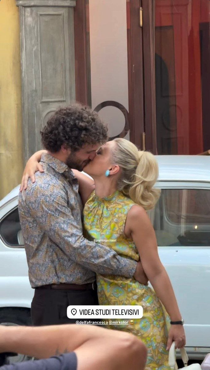weltschmerz_x's tweet photo. se avessi scelto la ship giusta a quest'ora starei frignando, saltando come una pazza e invece sono qui a frignare ma per motivi diversi... (sarei MORTA se avessi avuto qualcosa del genere con alfredo, in due anni ho avuto tipo mezza foto e pure fatta pre scena e non promo) https://t.co/Tg67lvdrhX