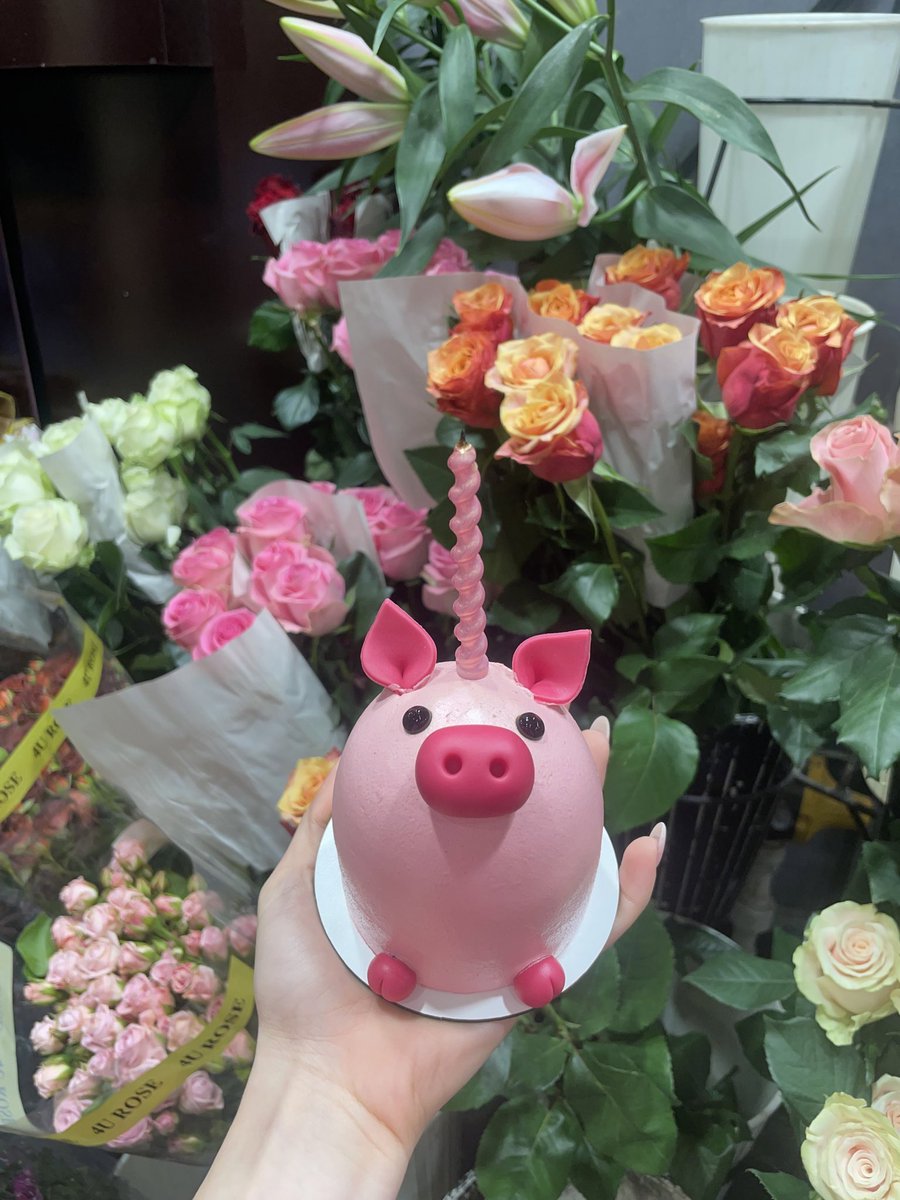 Marallnb04's tweet photo. خوکی سلاخی شد🥲🐷 https://t.co/i6dKIXVZFJ