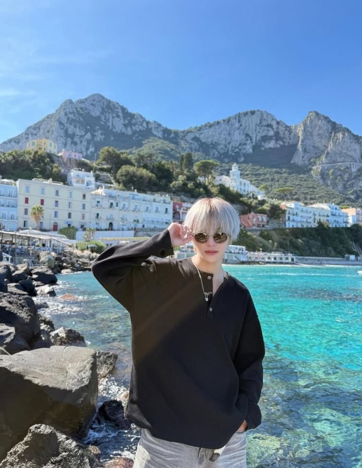 infoyangyang's tweet photo. Subindo o clima de hoje, vamos voltar com o Daily Ovelhinha, o nosso quadro de curiosidades sobre o #YangYang

Sabiam que a primeira memória do YangYang é de quando ele tinha de 3-4 anos? Ele estava na praia com seus pais e comeram churrasco ⛱️

#YangYang #扬扬 #양양
#NCT #WayV https://t.co/zBQvF2Pc7Q