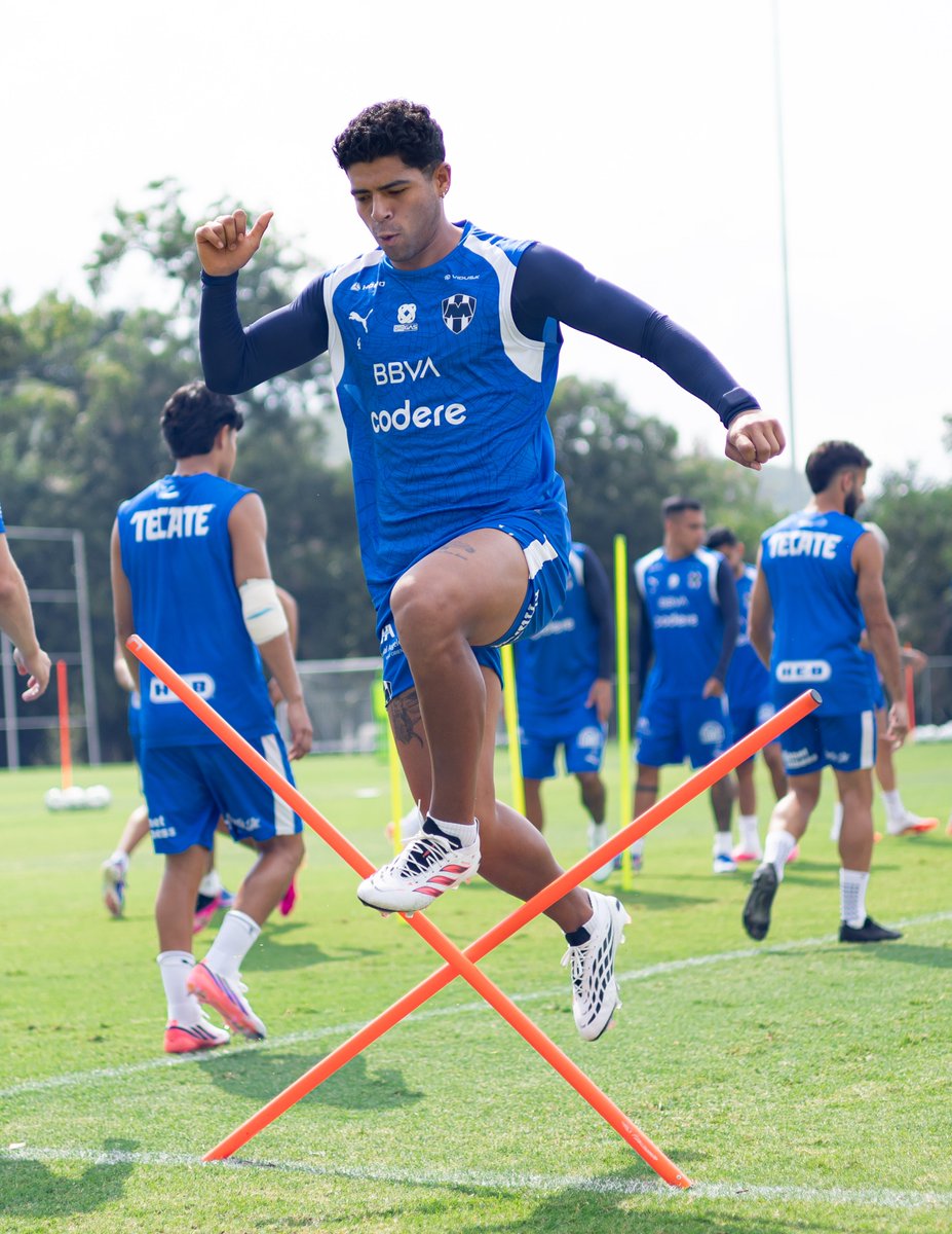 Rayados's tweet photo. Arriba, Pandilla.🆙🔥 https://t.co/UwH2IEQdx9