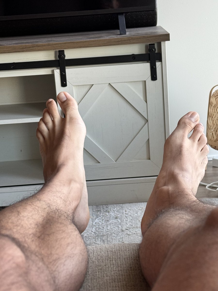 wiscbrofeet's tweet photo. Good boy$ hmu 😈😈 https://t.co/a4lXc4ItoF