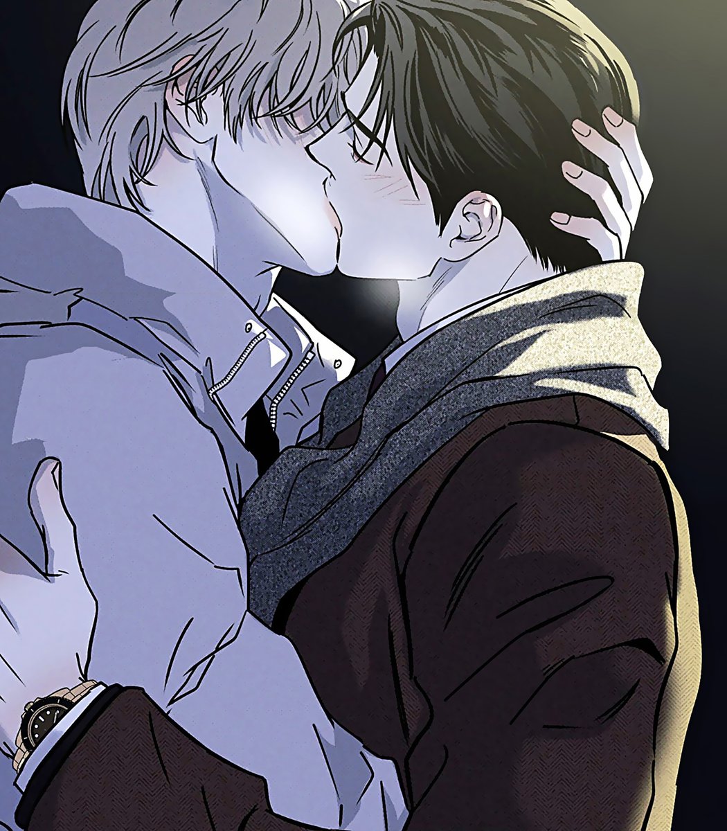 WonSeoan's tweet photo. A kiss that whispered love https://t.co/FDCqx3Xiuv