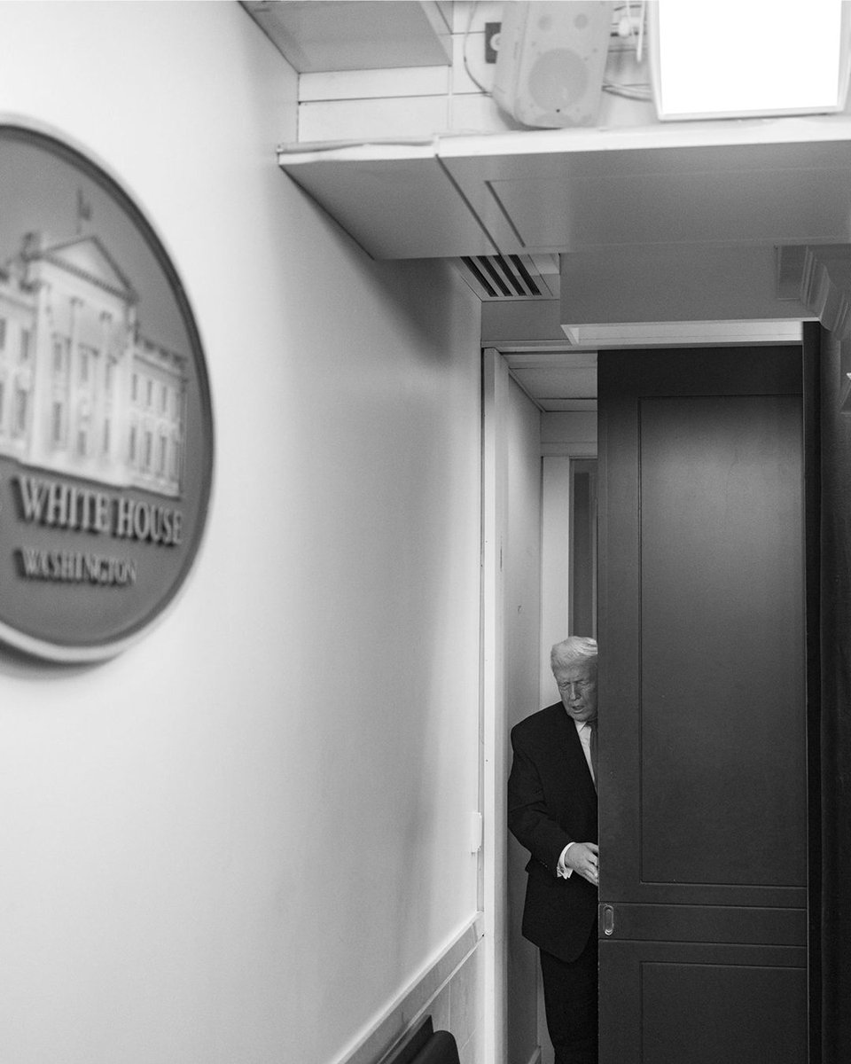 The New Yorker tweet media