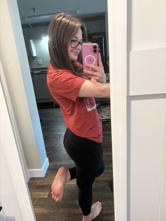 GoddessSamxxo's tweet photo. You can’t resist https://t.co/usDfLs00Fh