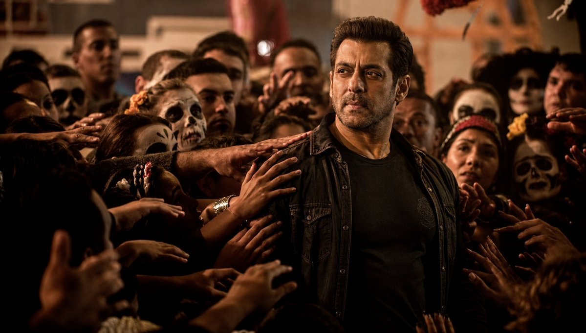Being_Nehu12's tweet photo. #SalmanKhan once again hit back hard at all the trolls who were saying that Salman got scared of the government🤣🔥 https://t.co/JHZqvGyAKt
