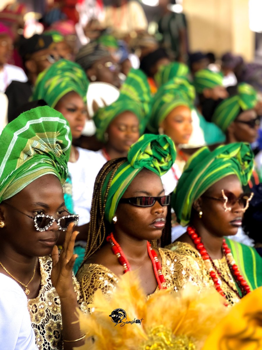 Hybrid_Ola's tweet photo. How FUTA students showed up for OJUDE FUTA

This is beautiful 😍 https://t.co/8G0kOzwDKc