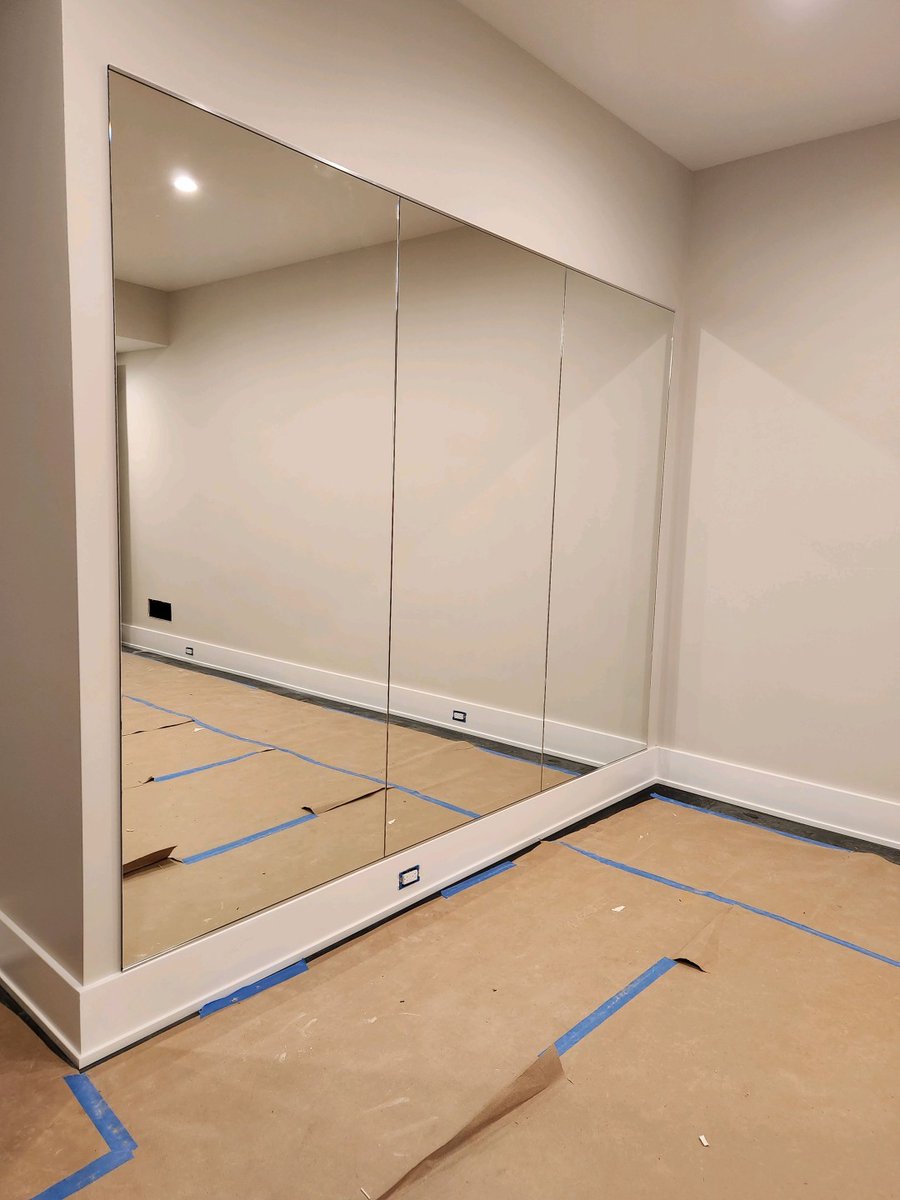 GlassDoctorIN's tweet photo. Turn your home gym into a reflection of you 💪

Custom full-wall mirrors bring motivation, function, and pro-level style to any home fitness space. Built to last, done right. Done Right Promise®.

💻 https://t.co/Dd2WVoRCQE

#HomeGym #CustomMirrors #GlassInstall https://t.co/Qyob4BvhCF