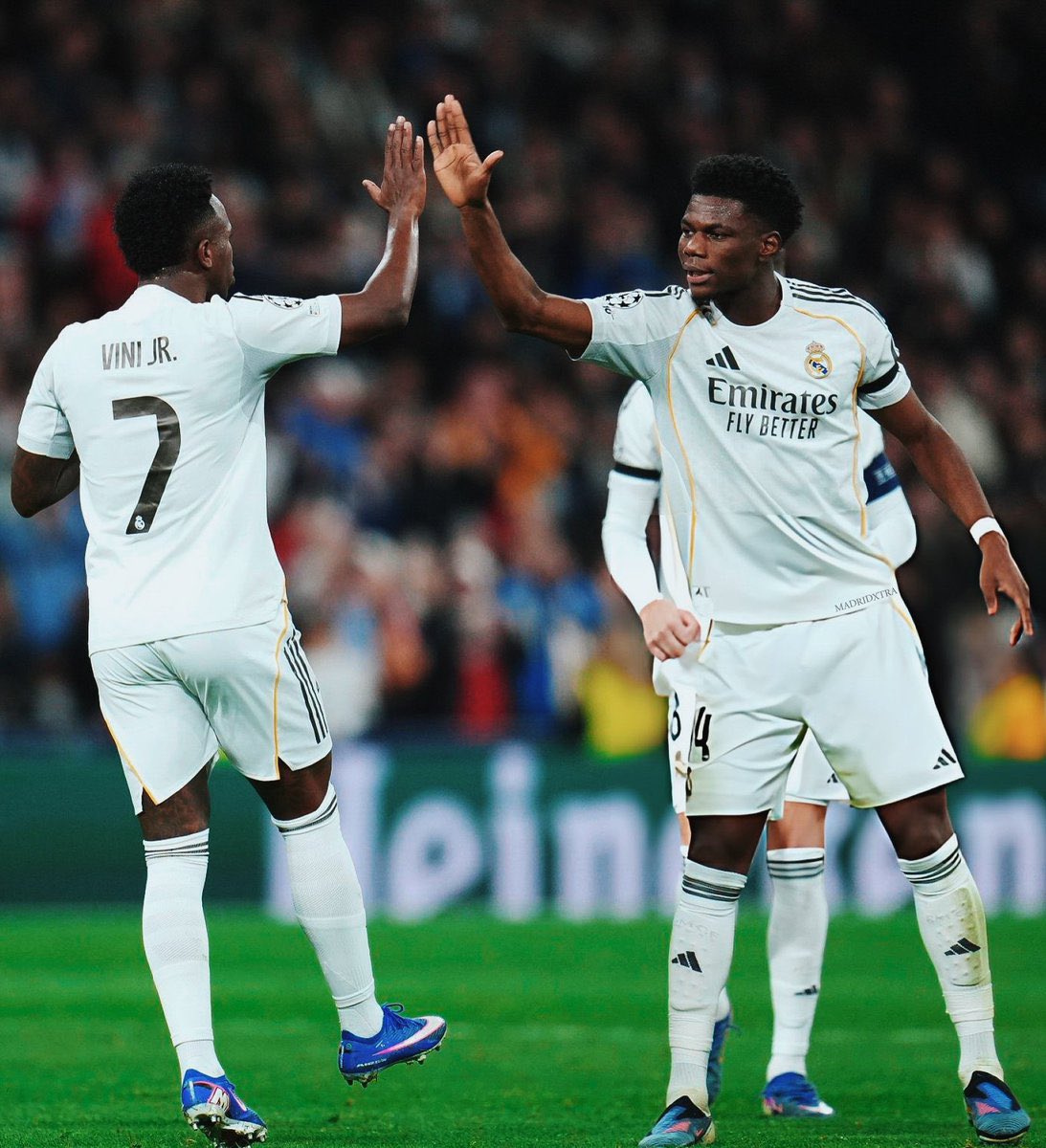 MUFC_RA's tweet photo. ✍️ Double deal amigos? @realmadrid 🇾🇪 🤝 https://t.co/du73QNiArQ