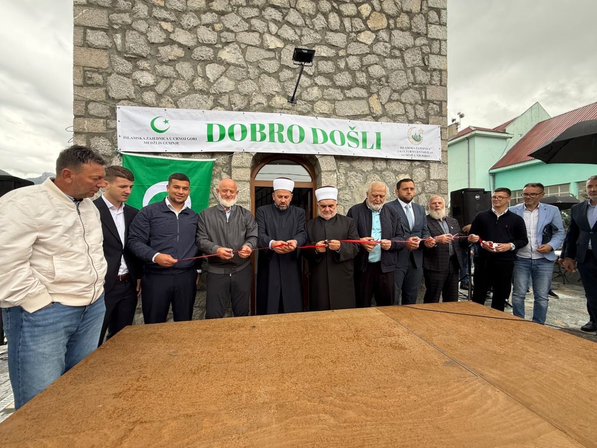 mevljud2's tweet photo. U Gusinju svečano otvorena Sahat-kula – novi simbol vakufske tradicije i zajedništva dijaspore https://t.co/H39WrIapj9