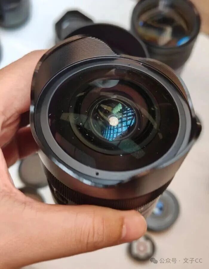 photorumors's tweet photo. Update - 7Artisans to announce a new AF 10mm f/2.5 fisheye lens: https://t.co/Zbc0Ypgsrn https://t.co/lN2ATmMX9m
