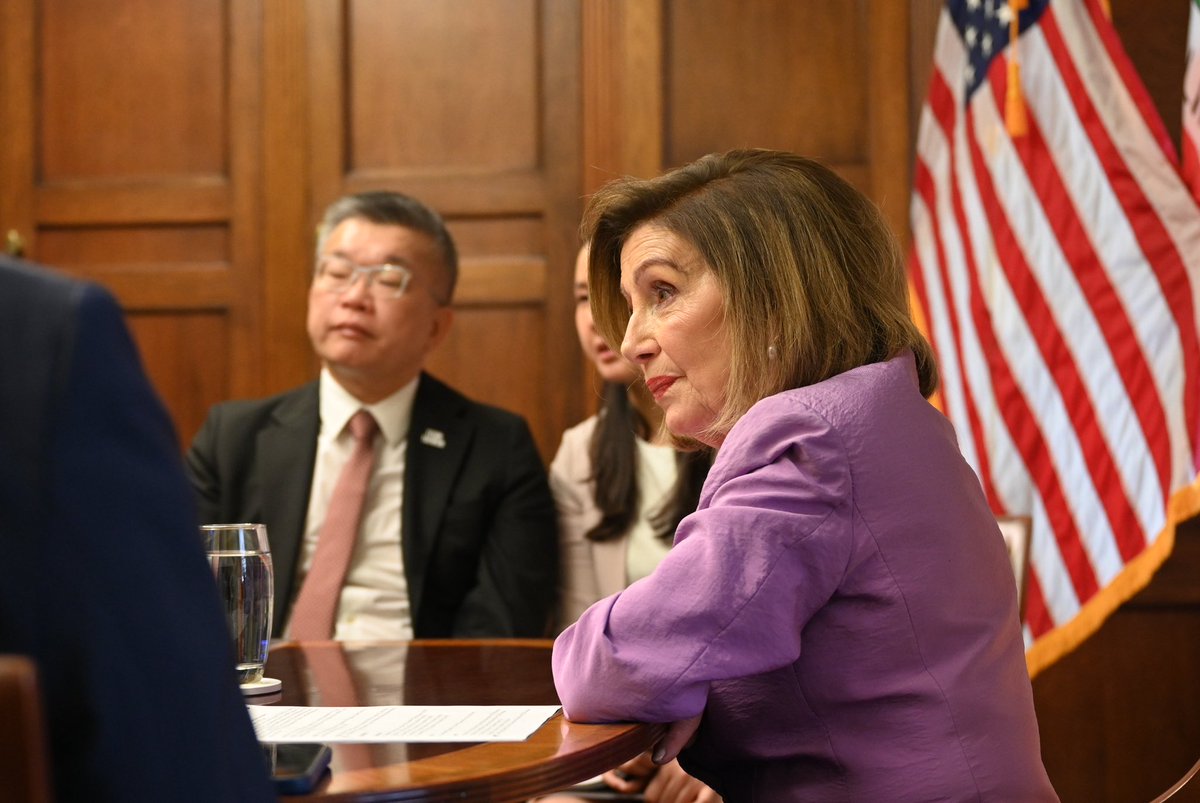SpeakerPelosi's tweet photo. It was a pleasure to welcome Chih-Chang Tsai and members of Taiwan's Democratic Progressive Party delegation to discuss the security challenges facing Taiwan.

America remains committed to supporting democracy in Taiwan and standing with all who value freedom. https://t.co/xdrvMttScv