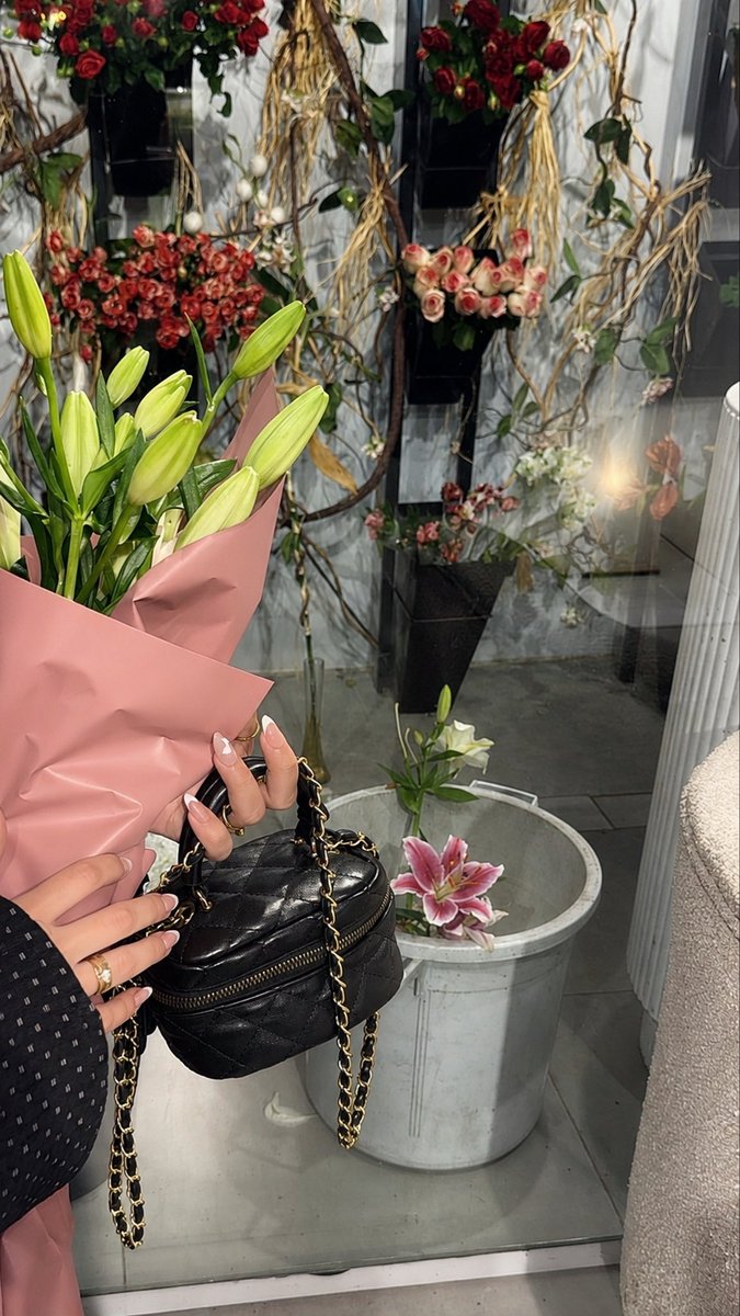 imarl7's tweet photo. 🌺💖 https://t.co/DuXaEPzylq