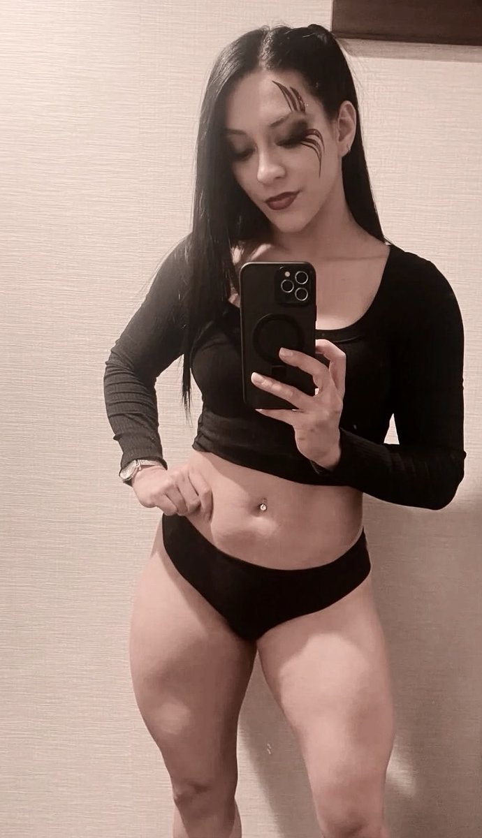 thehornydivas's tweet photo. 𝒮𝒯𝐸𝒫𝐻𝒜𝒩𝐼𝐸 𝒱𝒜𝒬𝒰𝐸𝑅 🍑

[ eighteen plus only, submissive queen ]

[ a lover for big trans dicks and wet pussies ] 

[ female writer, literate and kinky roleplay ] 

[ no limits! she is into anytging and everything! ] 

repost for a message from this whore. ❤️💋 https://t.co/p9uAqkrsvF