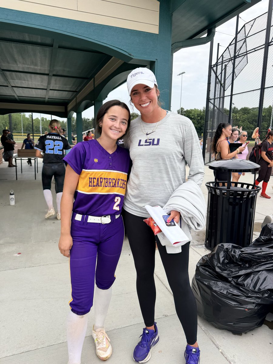 EmPeebles2030's tweet photo. Had an awesome time today at @thealliancefp Camp in Indiana! Grateful for the opportunity to learn from and compete in front of coaches from programs across the country. Thank you to all the coaches for a great experience! Excited to kick off Alliance Nationals tomorrow! @Nationals_Coach @ncheartbreakers @thealliancefp @ExtraInningSB @LineDsoftball @DiamondAddicts