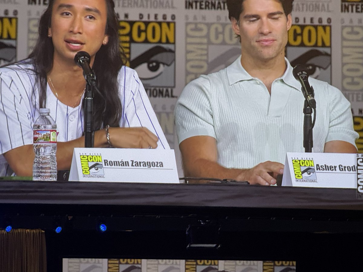 Mcylyck's tweet photo. #Ghosts #sdcc2025 Been a fan of this show since the start. Would have liked more cast members, but filming already started. They are going to have hour long Christmas &amp; Halloween episodes. Going to meet Hetty’s sister and the fate of Pete will soon be revealed @cinemasentries https://t.co/xfs3YJz5Gw