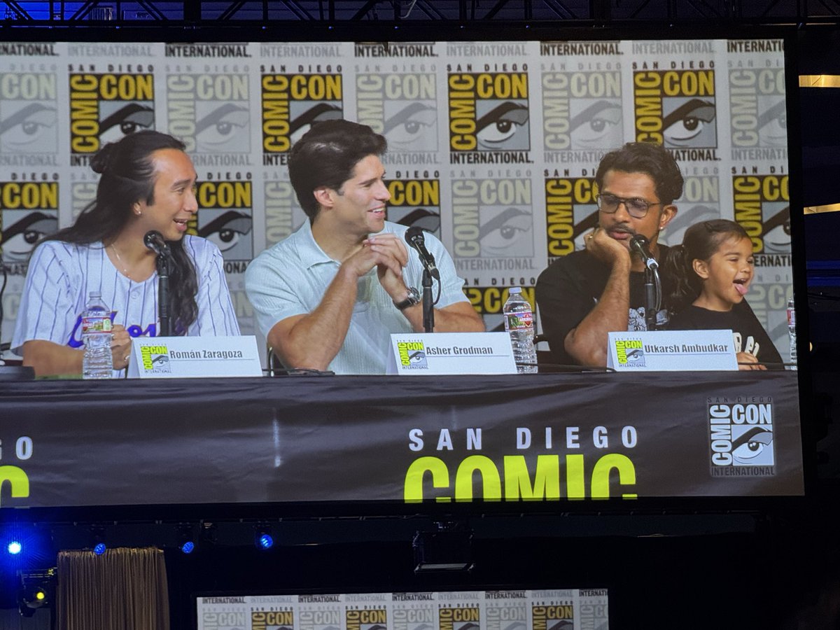 Mcylyck's tweet photo. #Ghosts #sdcc2025 Been a fan of this show since the start. Would have liked more cast members, but filming already started. They are going to have hour long Christmas &amp; Halloween episodes. Going to meet Hetty’s sister and the fate of Pete will soon be revealed @cinemasentries https://t.co/xfs3YJz5Gw