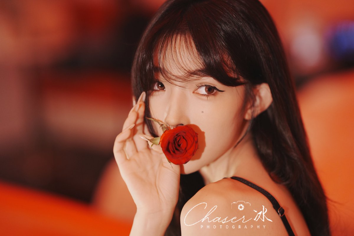 y29918's tweet photo. 《玫瑰》
📷:@y29918
🧚🏻‍♀️:@ReneeDoll00
✉️@Fengsiyuan 
＃性感 ＃写真 #私房 https://t.co/UL2HUN1rhM