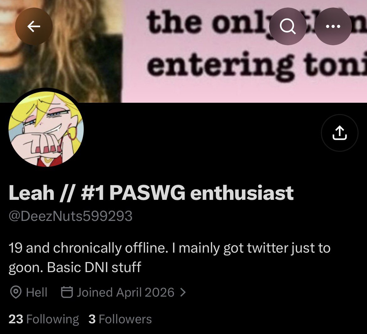 ach00sh1's tweet photo. @niggaayaoi Her other account pretending to be a black person too 🫩 https://t.co/pANaCBqQFj